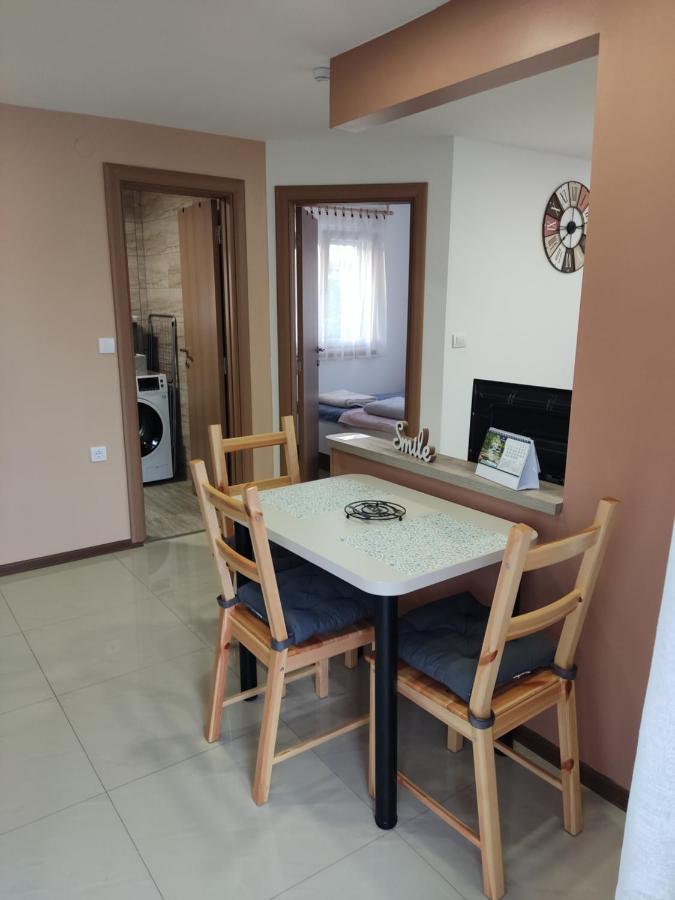 Apartmani Sladjana Новий Сад Екстер'єр фото